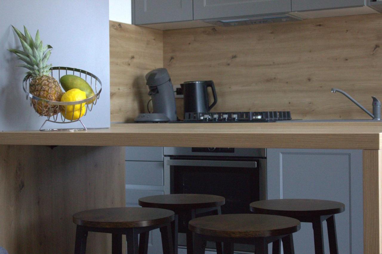 Apartman Sara S Pogledom Na More Laurana Esterno foto